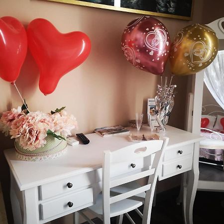 B&B A Due Passi Caserta Dış mekan fotoğraf