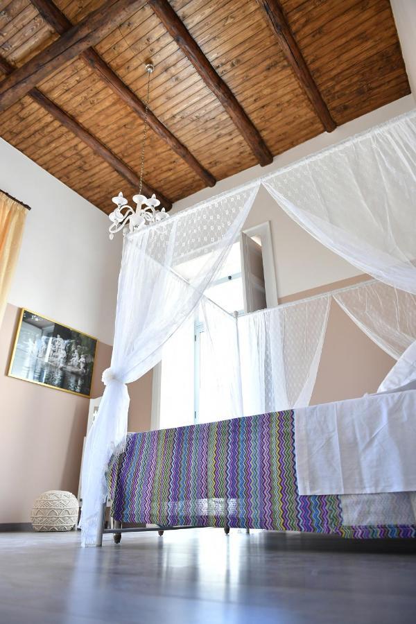 B&B A Due Passi Caserta Dış mekan fotoğraf