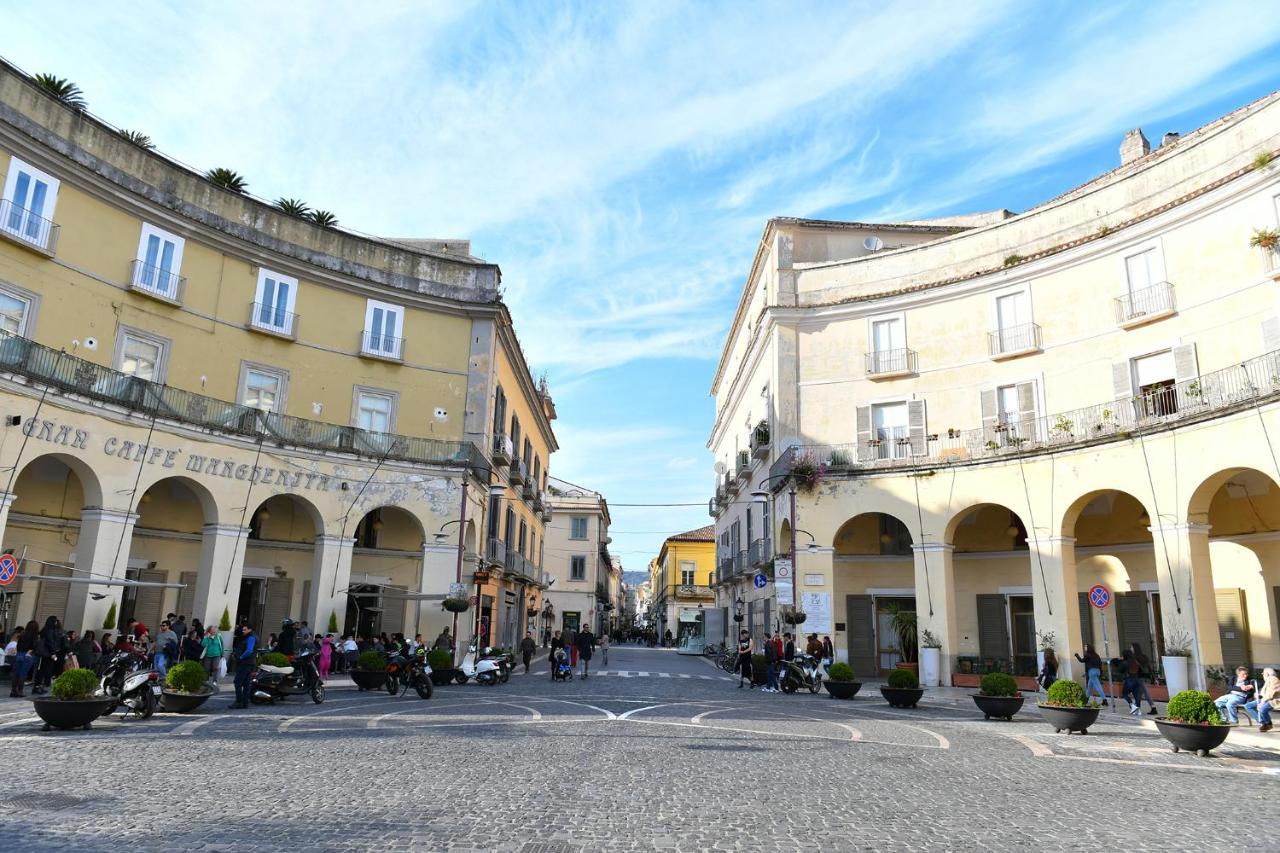 B&B A Due Passi Caserta Dış mekan fotoğraf